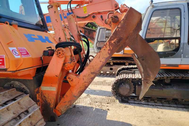 OmecoHub - Immagine FIAT KOBELCO D180-XLT
